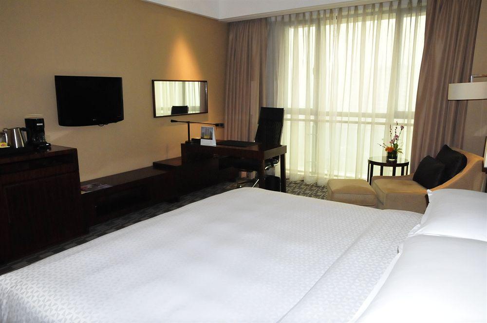 Four Points By Sheraton Taicang Екстериор снимка