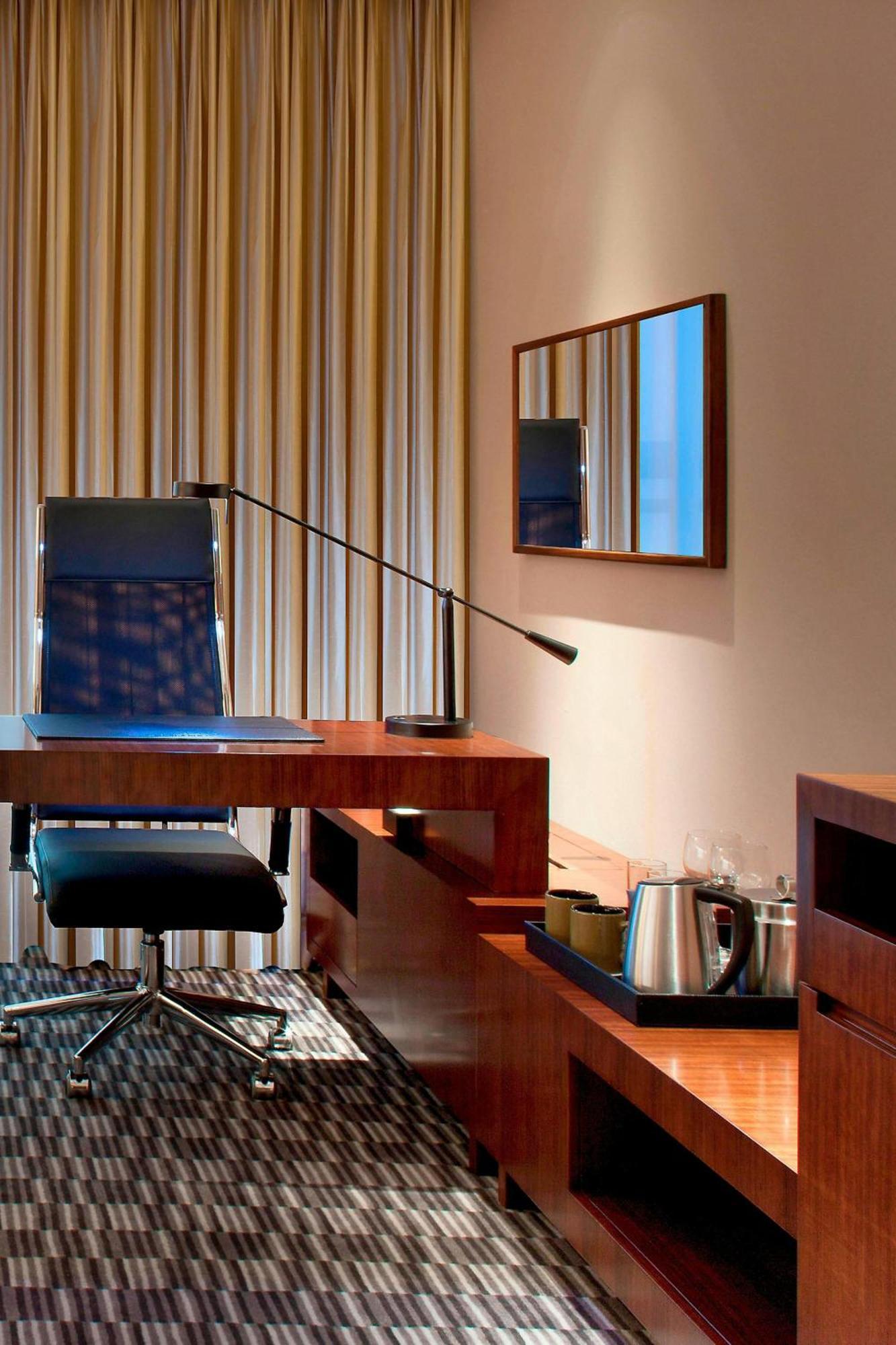 Four Points By Sheraton Taicang Екстериор снимка