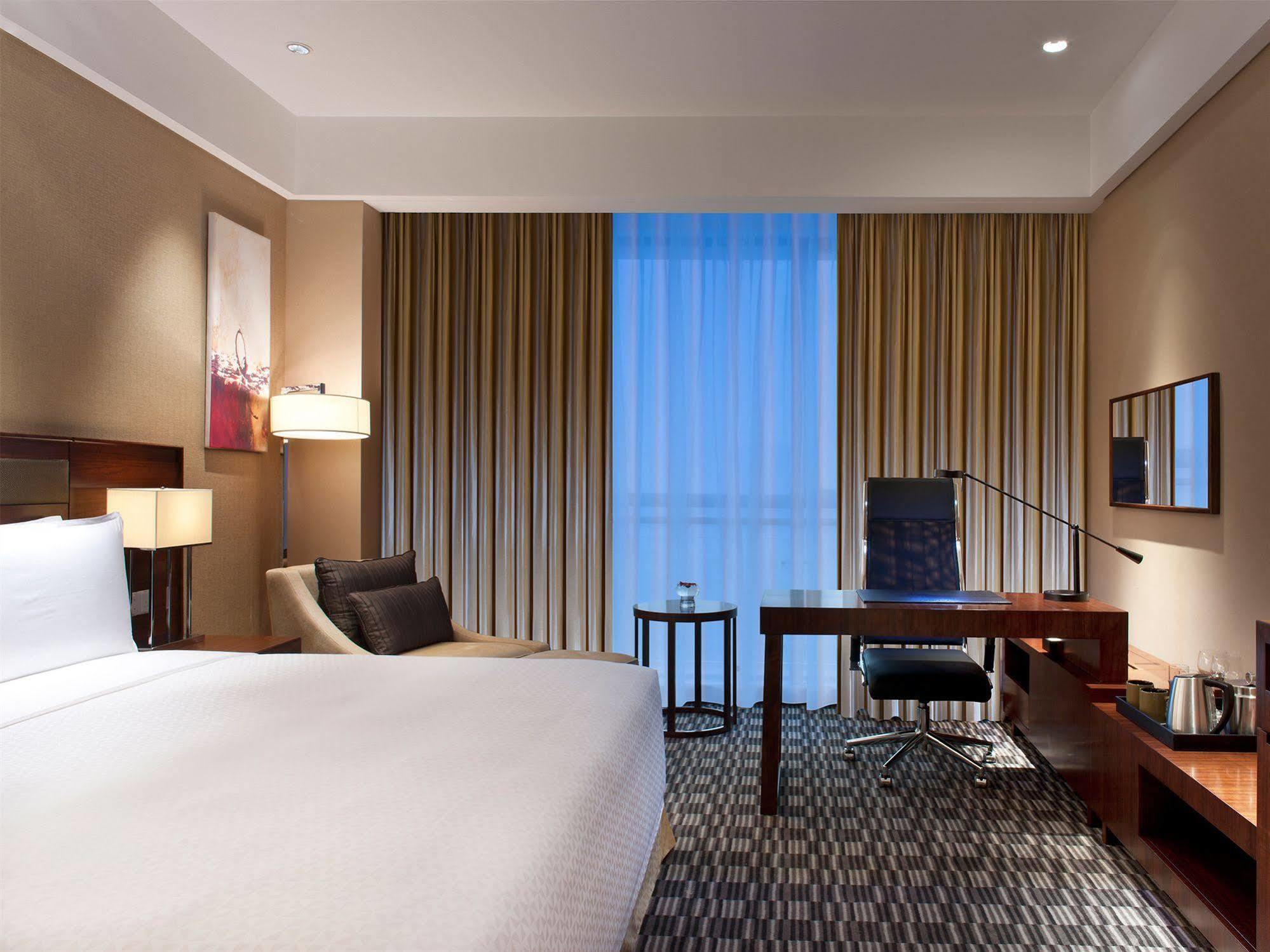 Four Points By Sheraton Taicang Екстериор снимка