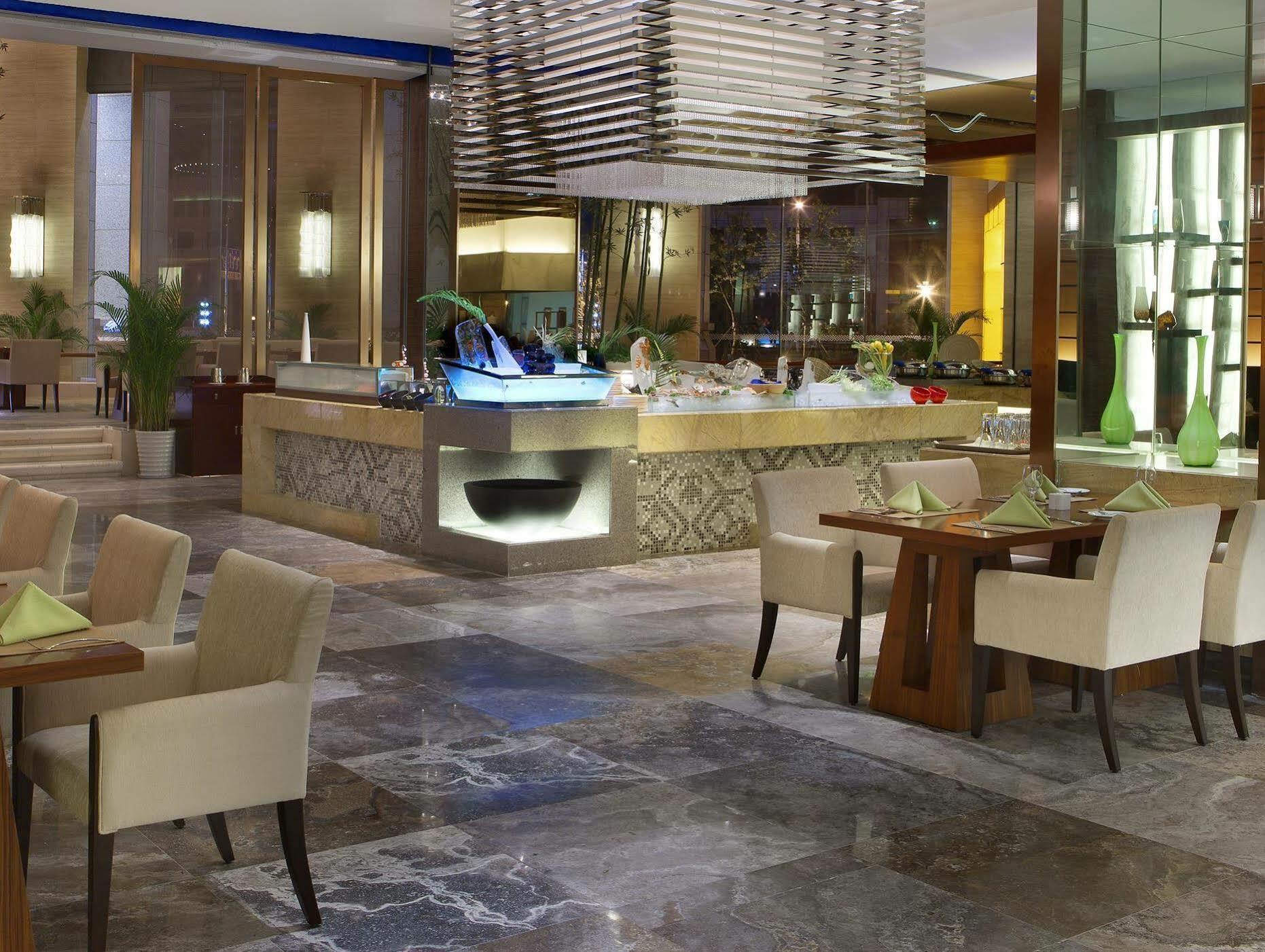 Four Points By Sheraton Taicang Екстериор снимка